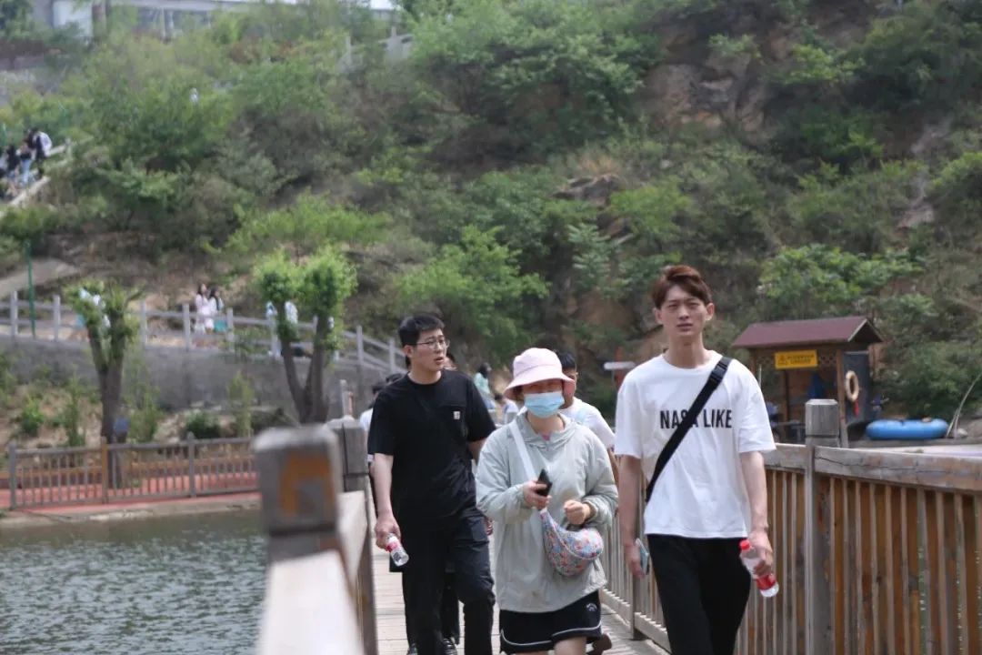 立足當“夏”，覓清涼 