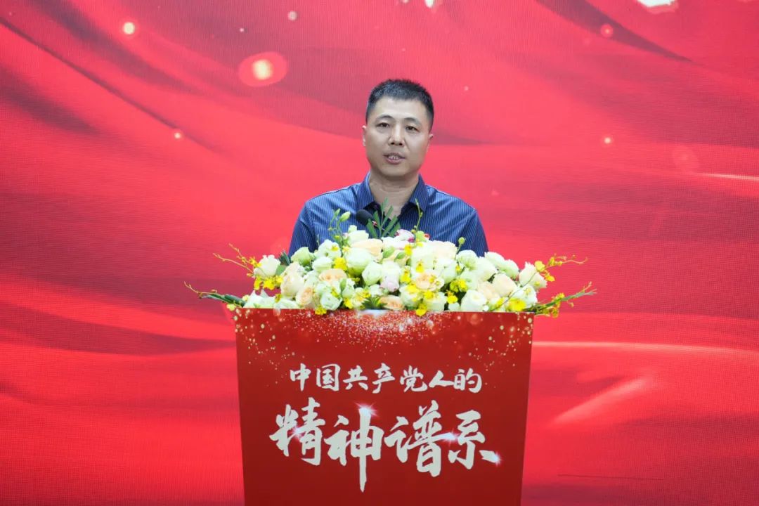 祝賀！社科賽斯黨支部書記李發(fā)進被授予“改革開放精神”宣傳大使！